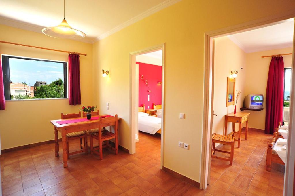 Apartments Corfu Sun Pool Side Benitses  Chambre photo